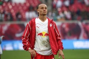 图片报：切尔西提出只有加入球员交换才可能签西蒙斯