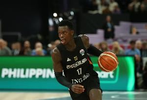 能攻善传！施罗德13中7贡献16分7板9助1帽 正负值+24