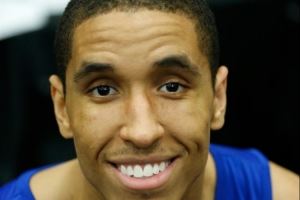 媒体人：布罗格登觉得最多只能拿底薪没必要 和罗伊一样生涯过短