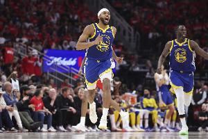 科尔：我们的深度很强 今晚肯定也会摆一些此前没用过的新组合