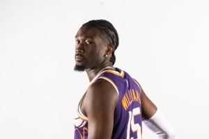 快船内线真空！布克送抛传 马威背身空接潇洒放篮拿分图片